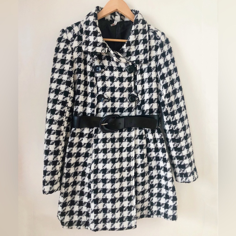 Stylish, Retro, Versatile, Textured Houndstooth B… - image 2